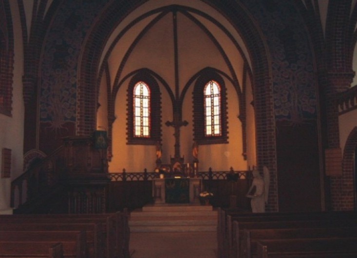 oberlinkirche-Altar.jpg
