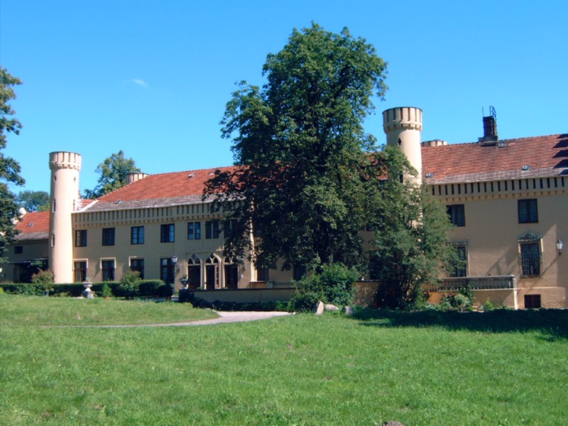 schloss_petzow.jpg